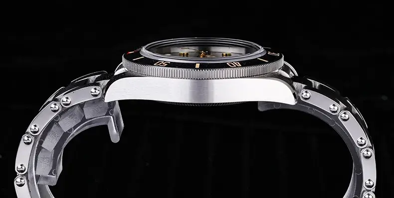 octopus-kraken-bb58 Tudor black bay hommage Aufnahme von der Seite