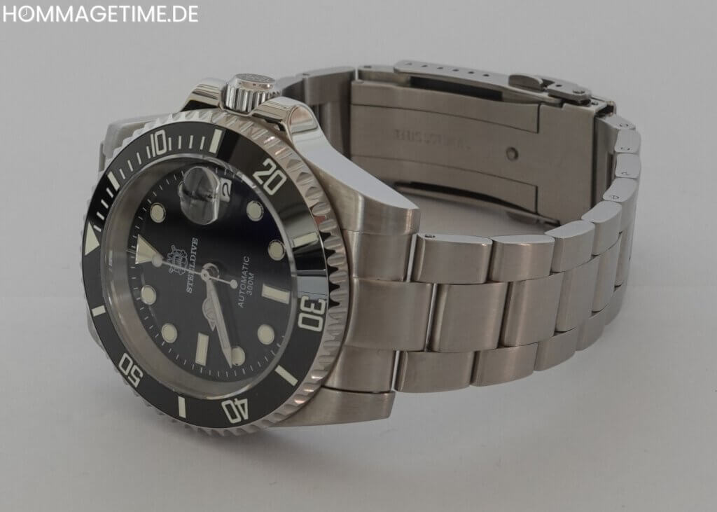 Steeldive 1953 seitlich 